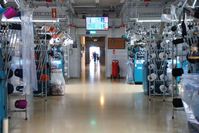 B2B Packaging & Global Logistics | Oztas Socks